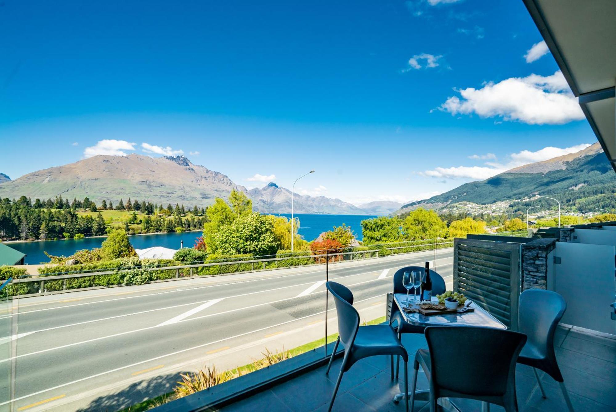 Modern Executive Living In Pounamu Queenstown Exterior photo